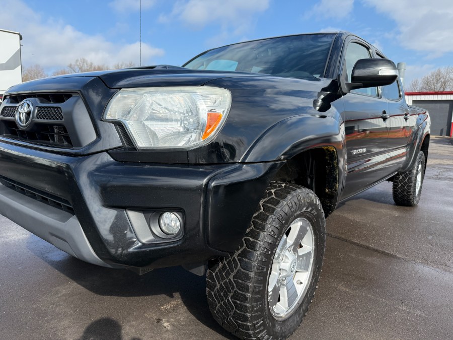 2015 Toyota Tacoma 4WD Double Cab LB V6 AT (Natl) photo