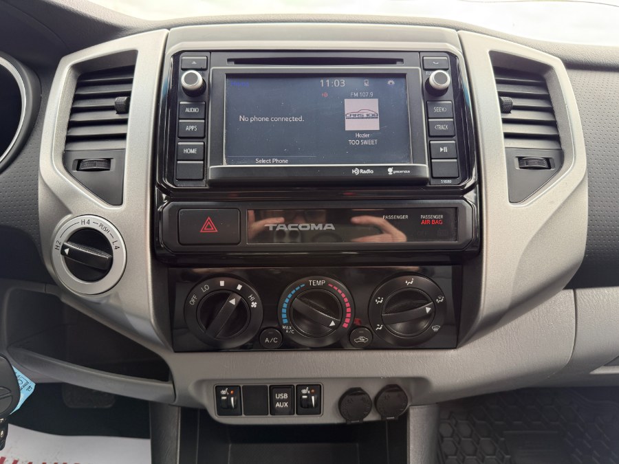 2015 Toyota Tacoma 4WD Double Cab LB V6 AT (Natl) photo