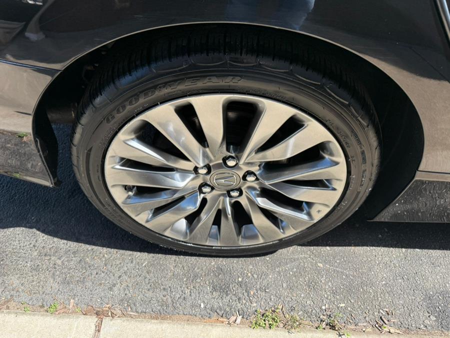 2017 Acura RLX Sedan w/Advance Pkg photo