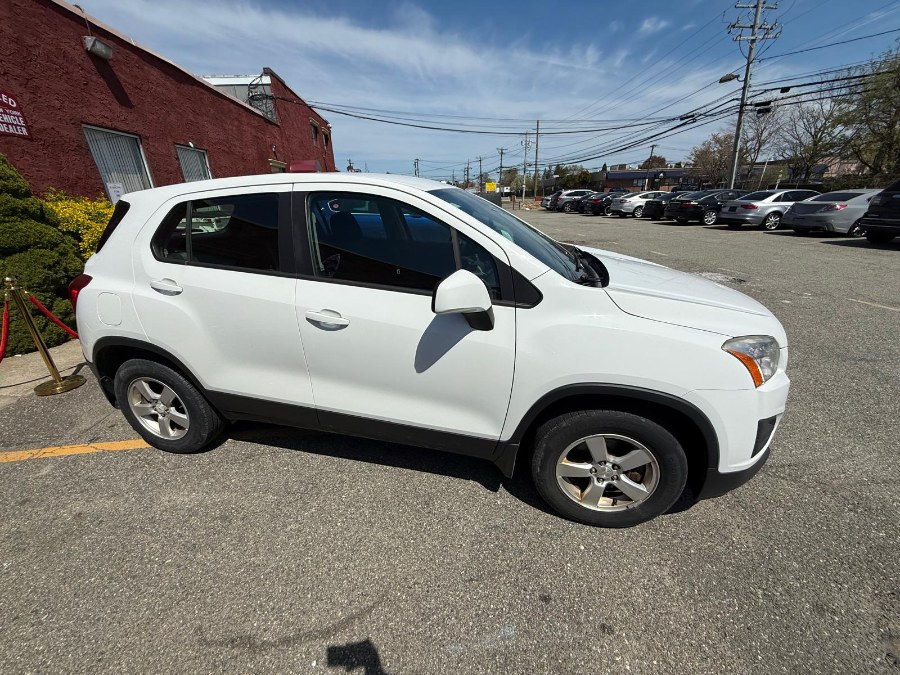 2016 Chevrolet Trax AWD 4dr LT photo