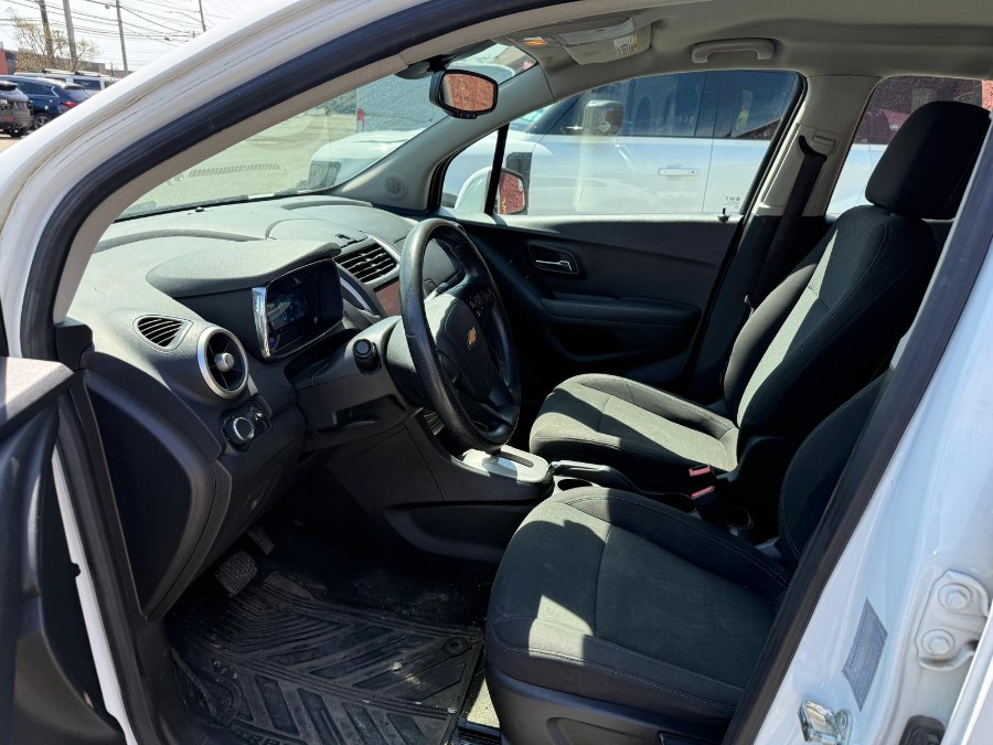 2016 Chevrolet Trax AWD 4dr LT photo
