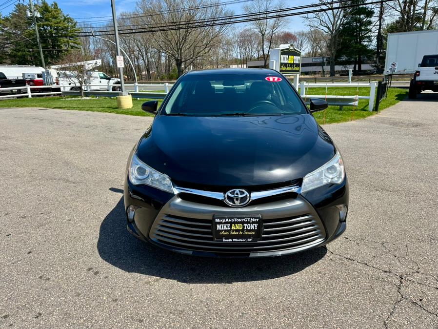 2017 Toyota Camry LE Auto (Natl) photo