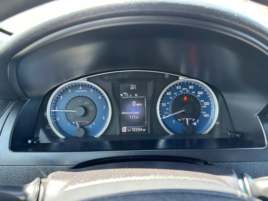 2017 Toyota Camry LE Auto (Natl) photo