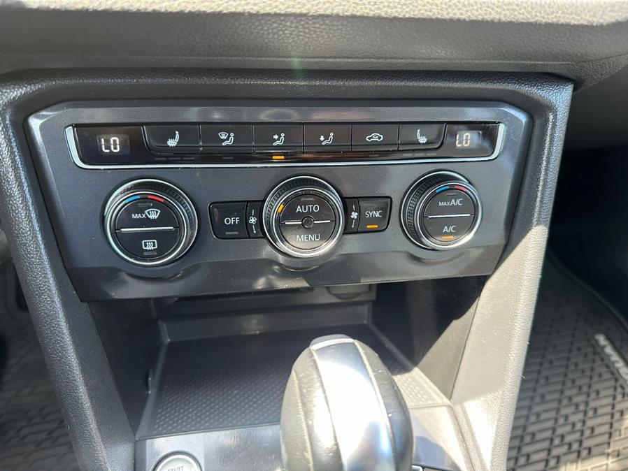 2019 Volkswagen Tiguan 2.0T SEL 4MOTION photo