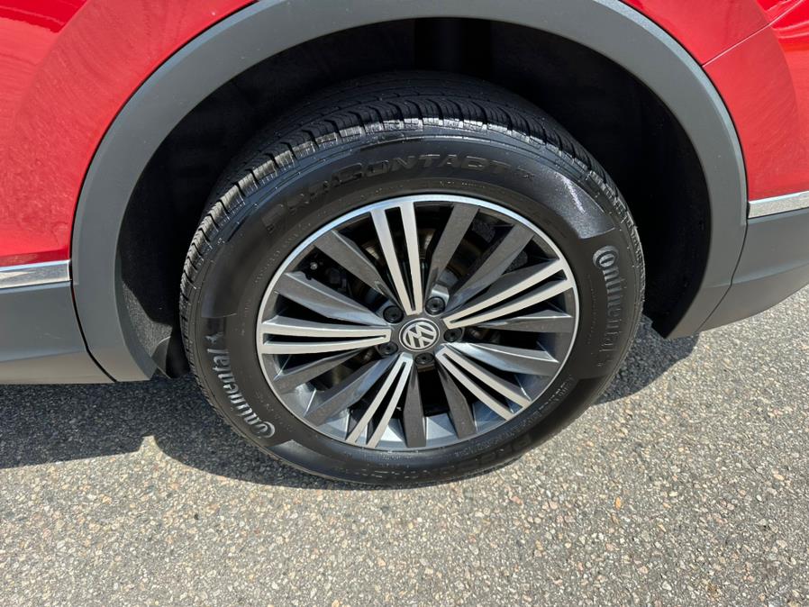 2019 Volkswagen Tiguan 2.0T SEL 4MOTION photo