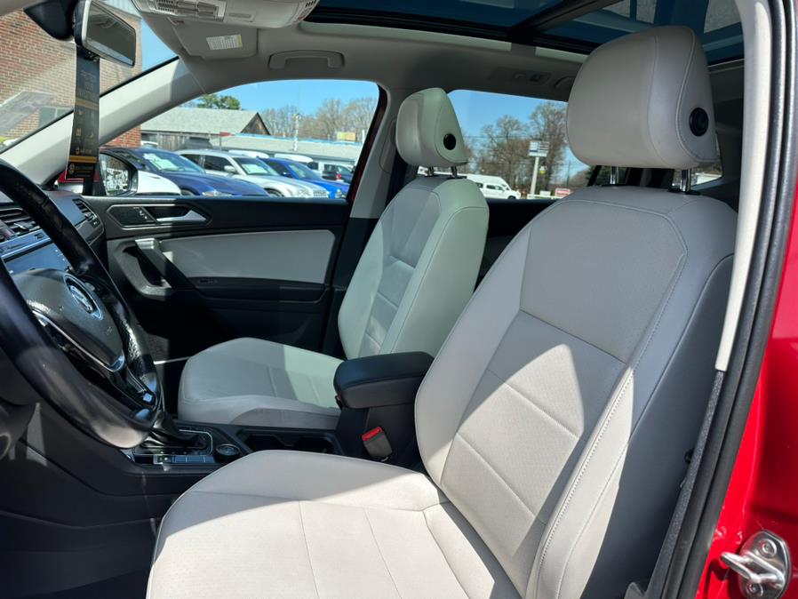 2019 Volkswagen Tiguan 2.0T SEL 4MOTION photo