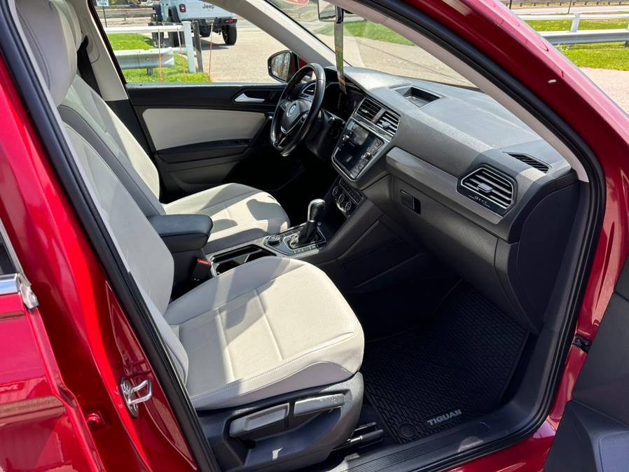 2019 Volkswagen Tiguan 2.0T SEL 4MOTION photo