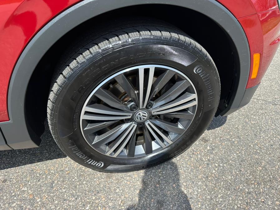 2019 Volkswagen Tiguan 2.0T SEL 4MOTION photo