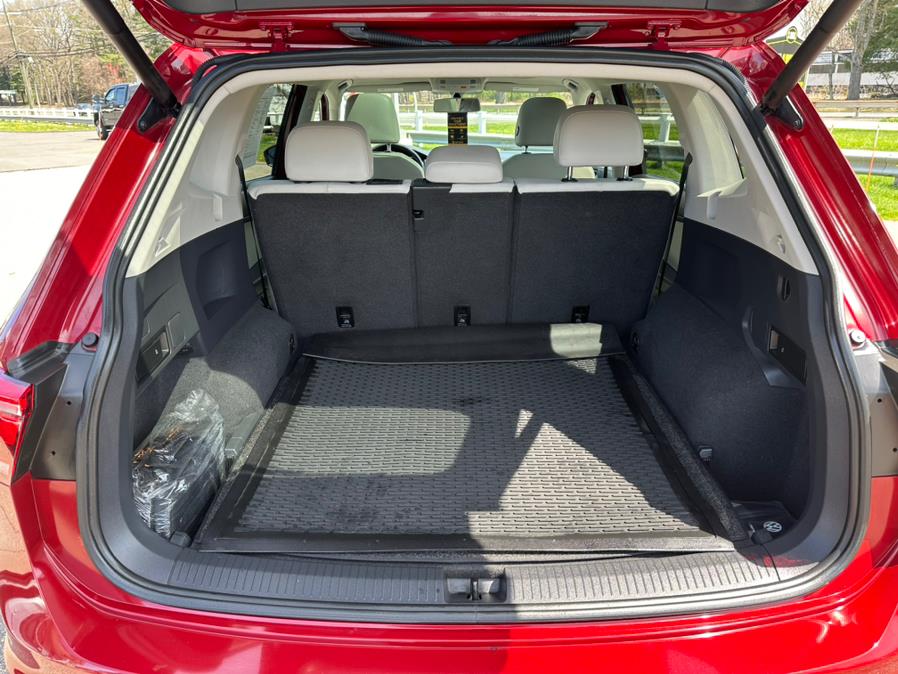 2019 Volkswagen Tiguan 2.0T SEL 4MOTION photo