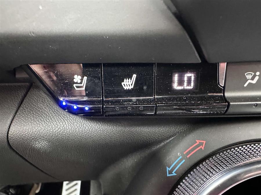 2024 Chevrolet Camaro 2LT photo