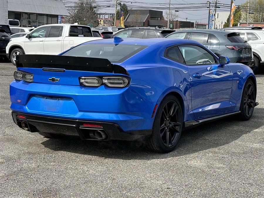 2024 Chevrolet Camaro 2LT photo