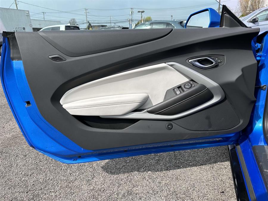 2024 Chevrolet Camaro 2LT photo