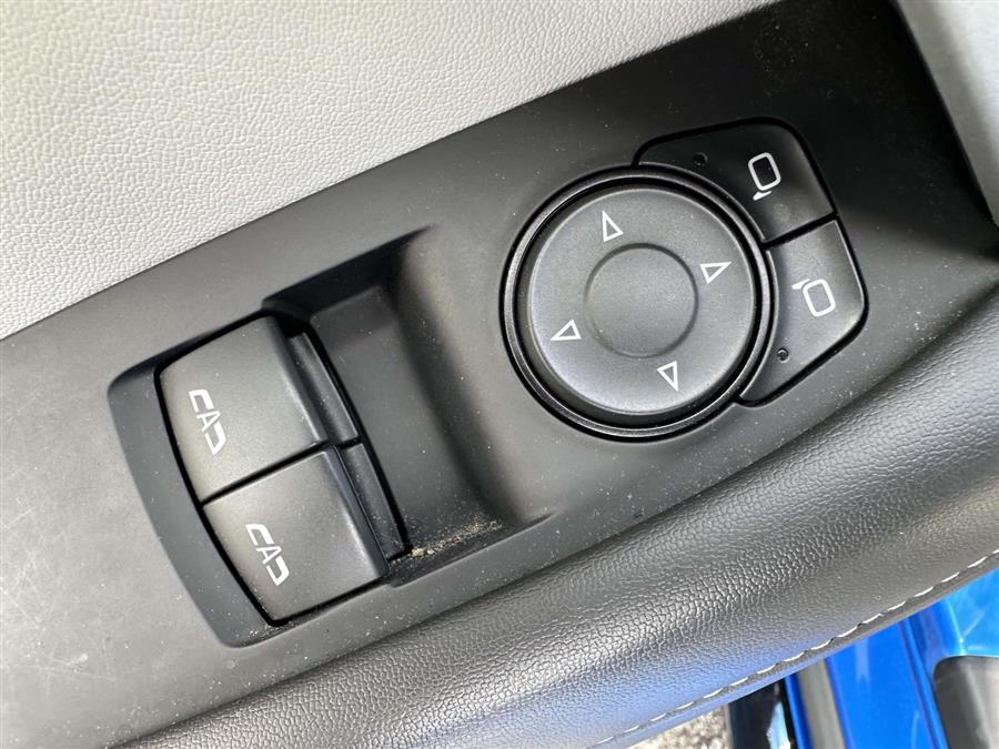 2024 Chevrolet Camaro 2LT photo