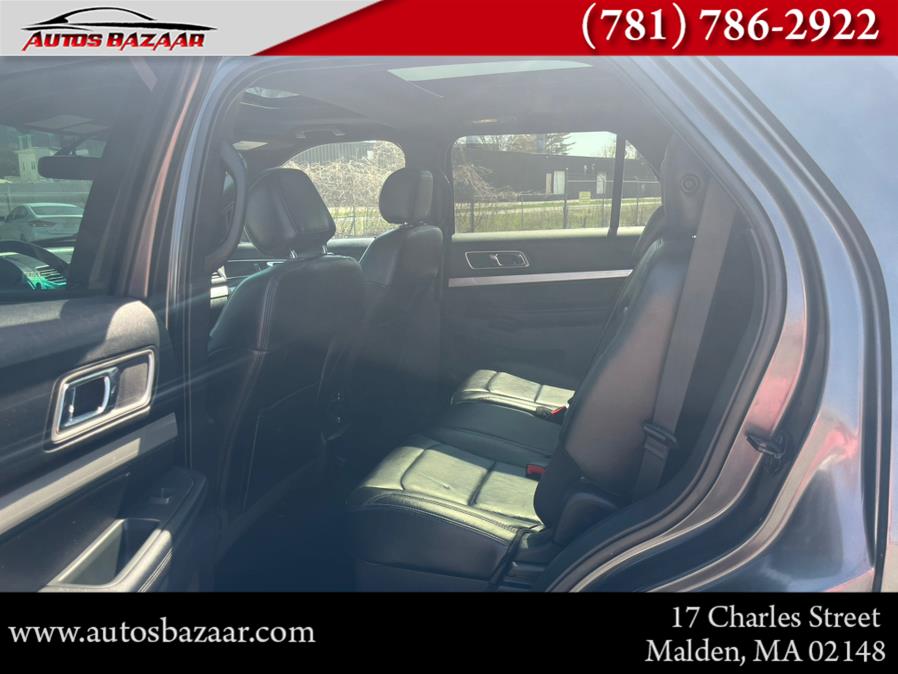 2017 Ford Explorer XLT 4WD photo