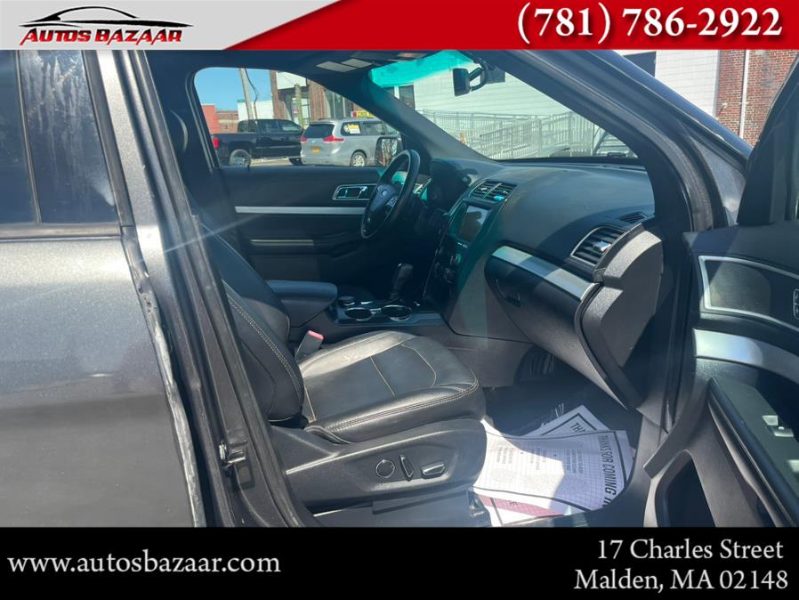 2017 Ford Explorer XLT 4WD photo