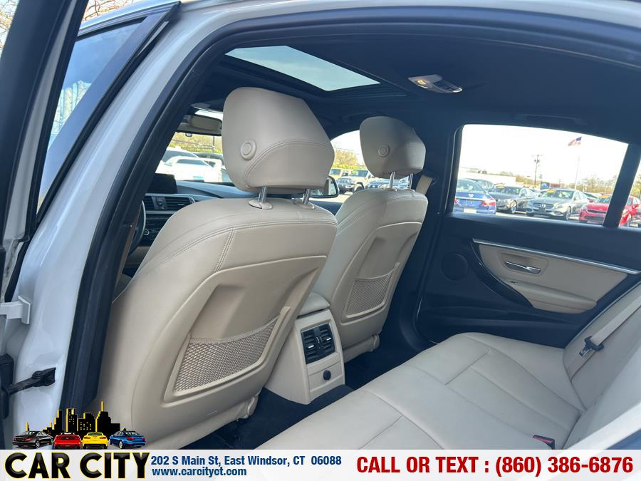 2017 BMW 3-Series 330i xDrive Sedan South Africa photo