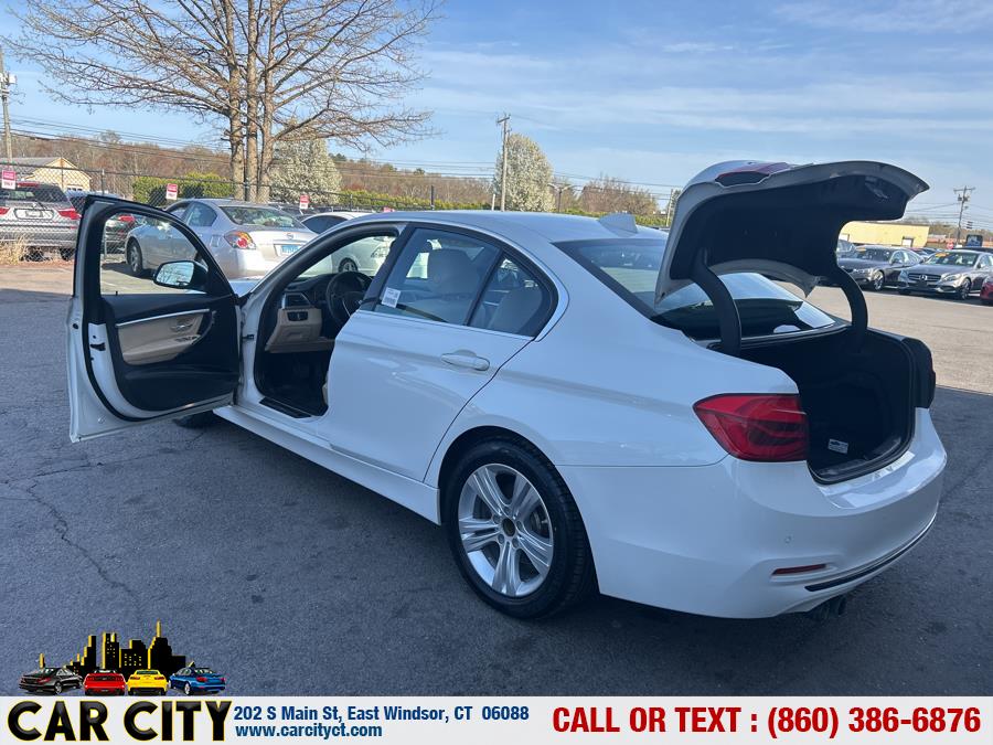 2017 BMW 3-Series 330i xDrive Sedan South Africa photo