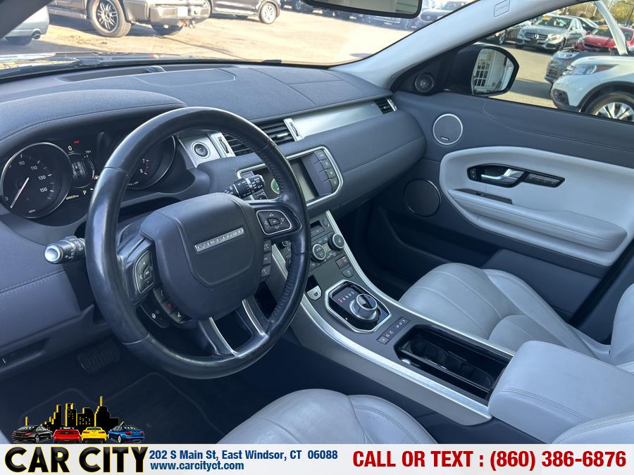 2016 Land Rover Range Rover Evoque 5dr HB SE photo