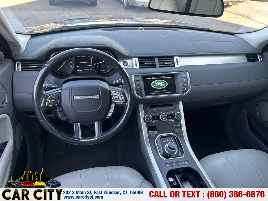 2016 Land Rover Range Rover Evoque 5dr HB SE photo