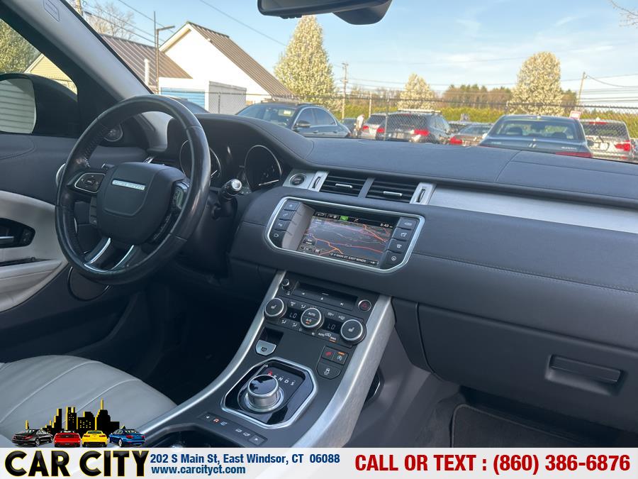 2016 Land Rover Range Rover Evoque 5dr HB SE photo