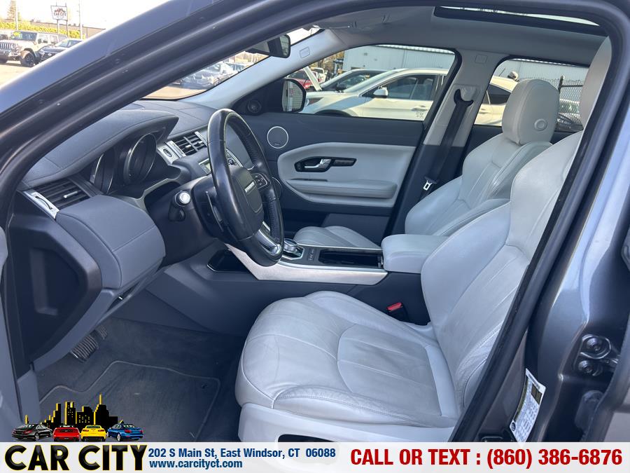 2016 Land Rover Range Rover Evoque 5dr HB SE photo