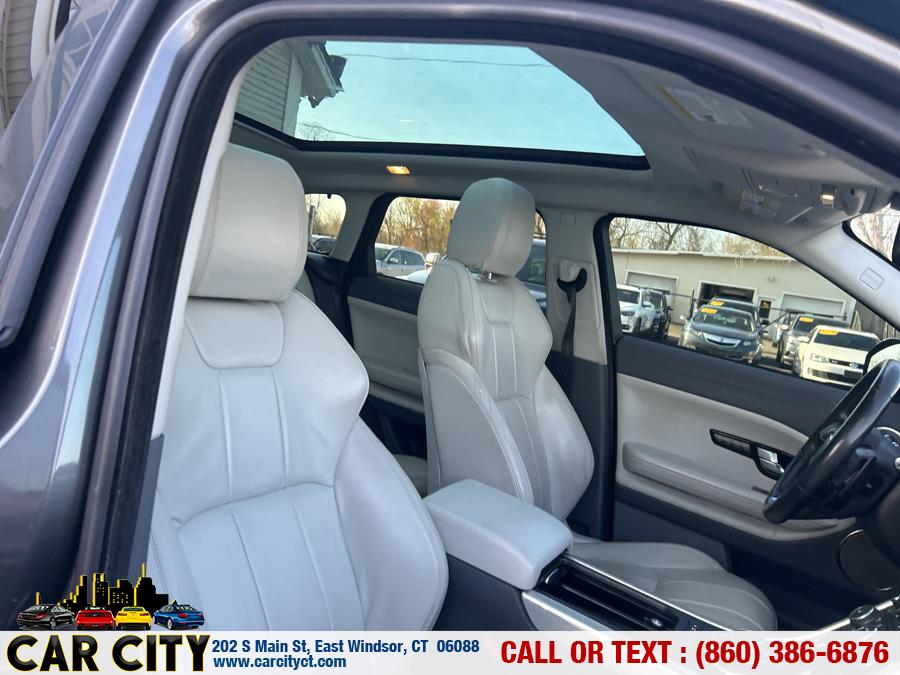 2016 Land Rover Range Rover Evoque 5dr HB SE photo