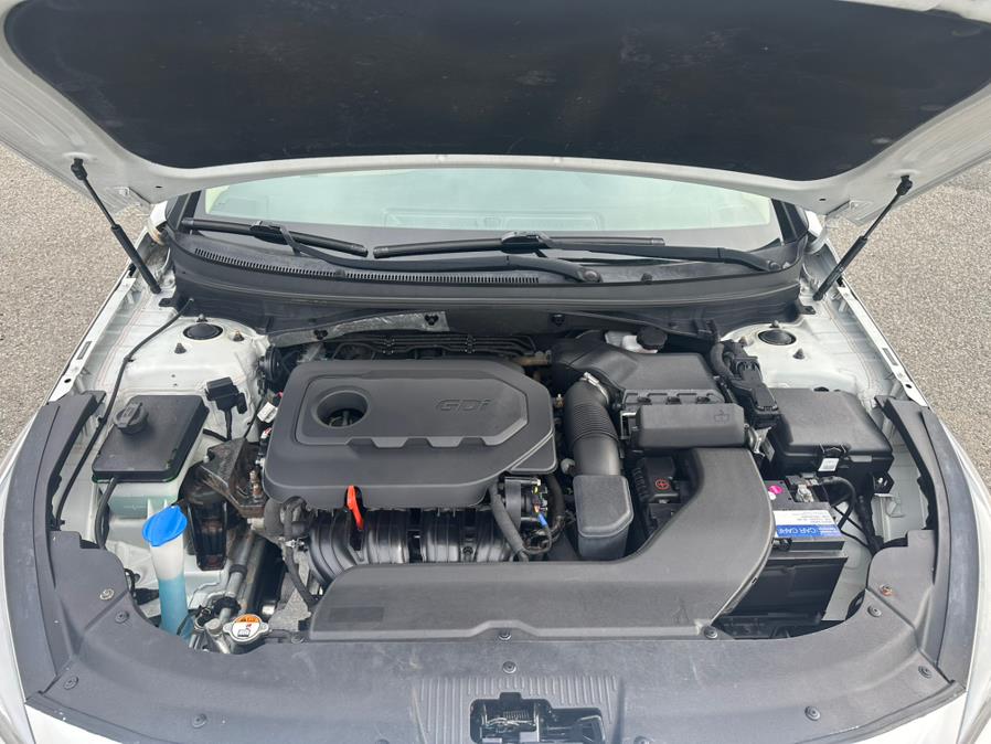 2016 Hyundai Sonata 4dr Sdn 2.4L PZEV photo