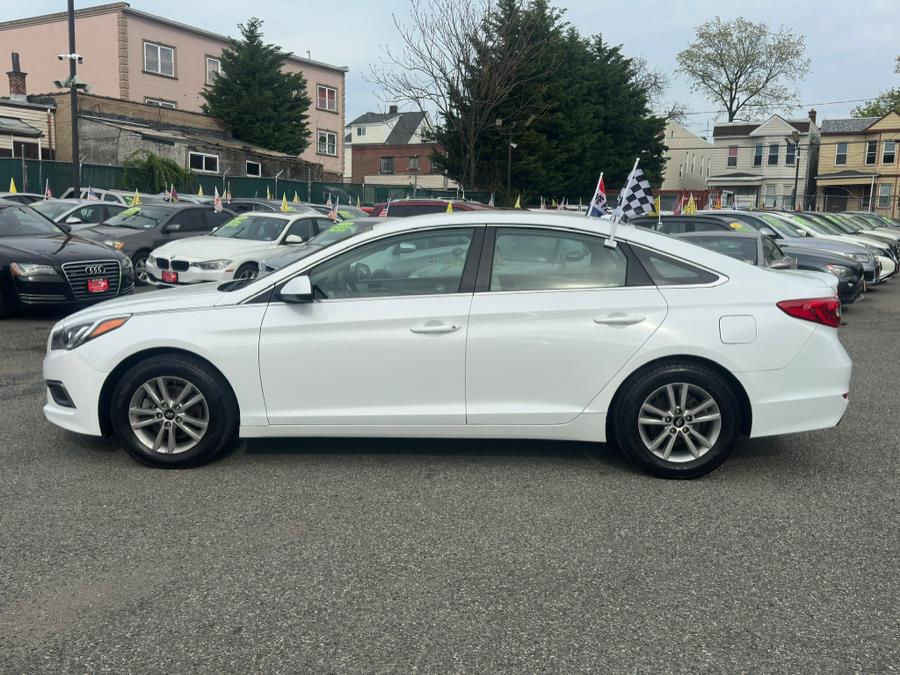 2016 Hyundai Sonata 4dr Sdn 2.4L PZEV photo