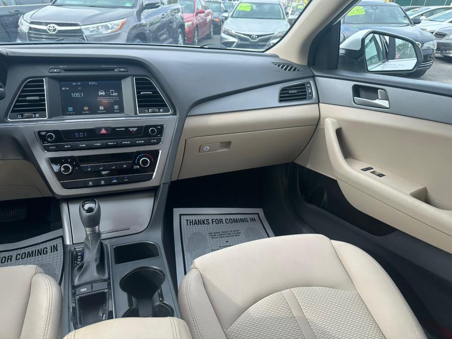 2016 Hyundai Sonata 4dr Sdn 2.4L PZEV photo