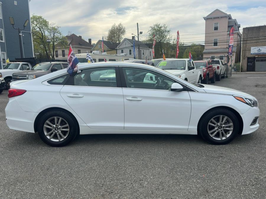 2016 Hyundai Sonata 4dr Sdn 2.4L PZEV photo