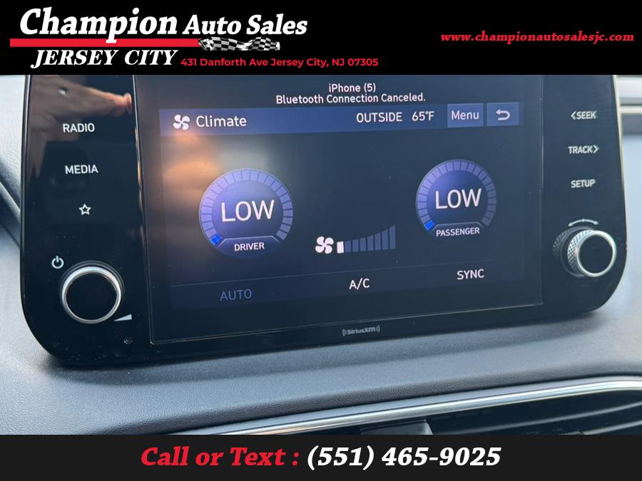 2021 Hyundai Santa Fe SEL AWD photo