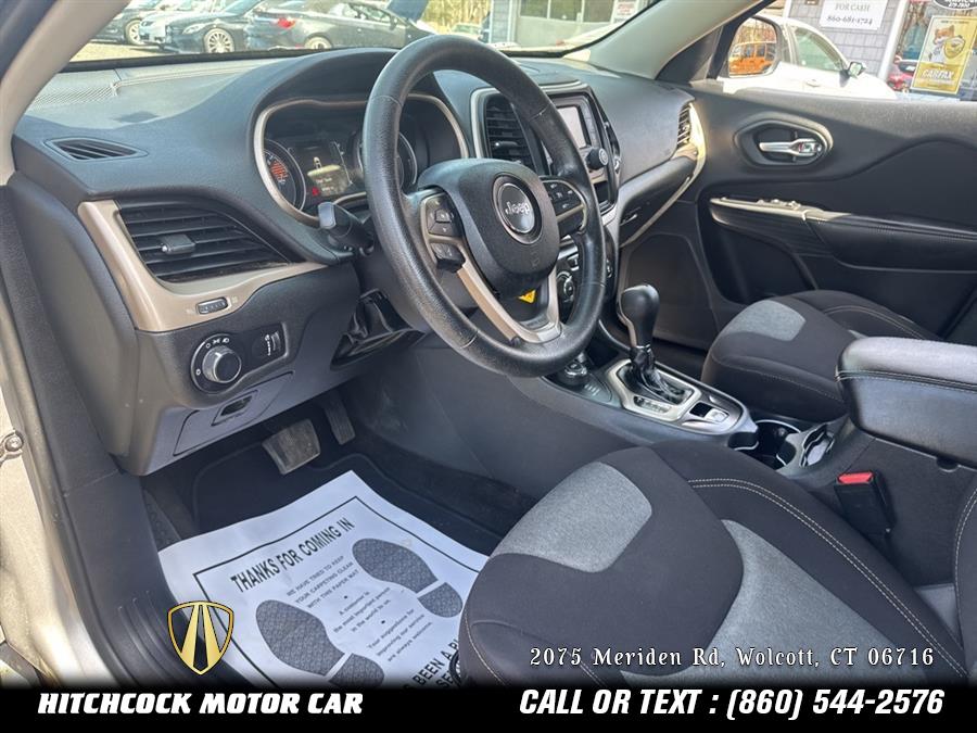 2016 Jeep Cherokee Sport photo