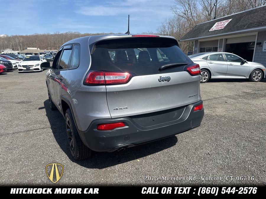 2016 Jeep Cherokee Sport photo