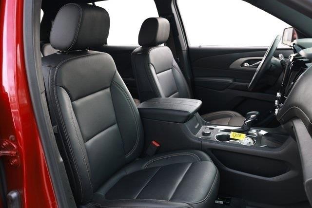 2023 Chevrolet Traverse LT Leather photo
