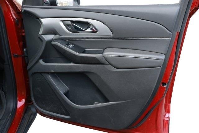 2023 Chevrolet Traverse LT Leather photo