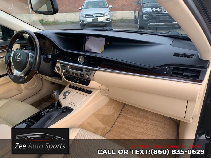 2013 Lexus ES 350 photo