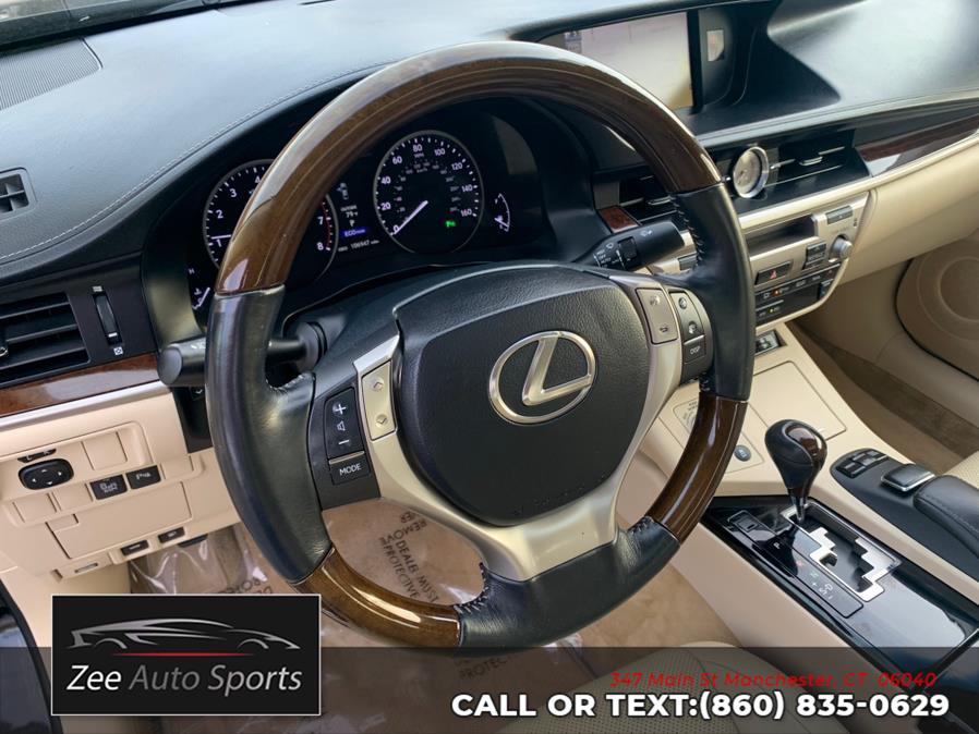 2013 Lexus ES 350 photo