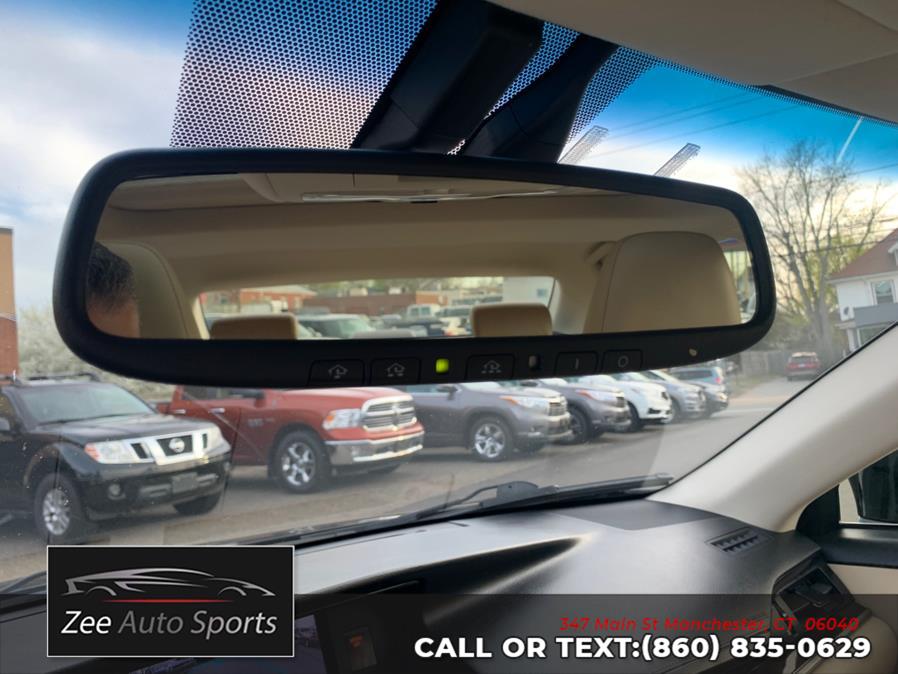 2013 Lexus ES 350 photo