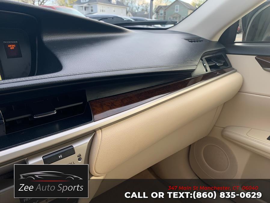 2013 Lexus ES 350 photo