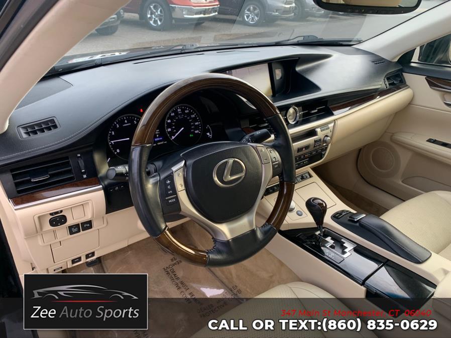 2013 Lexus ES 350 photo