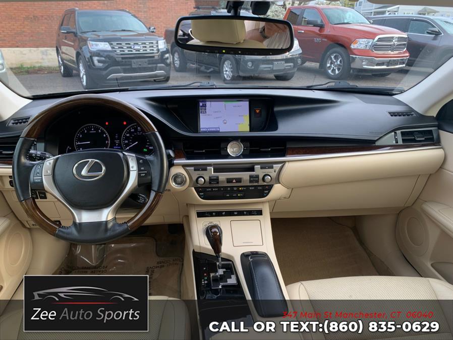 2013 Lexus ES 350 photo