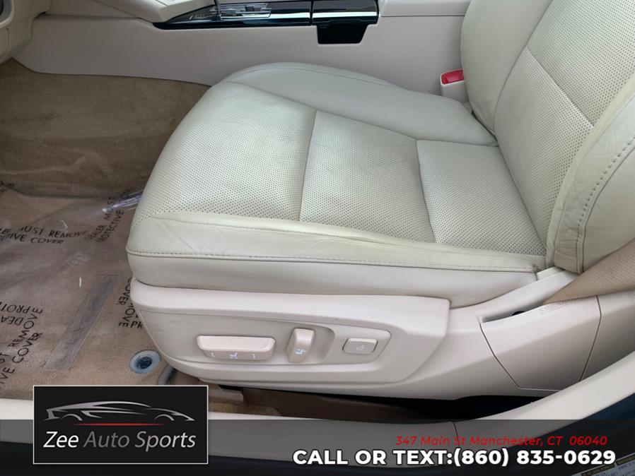 2013 Lexus ES 350 photo