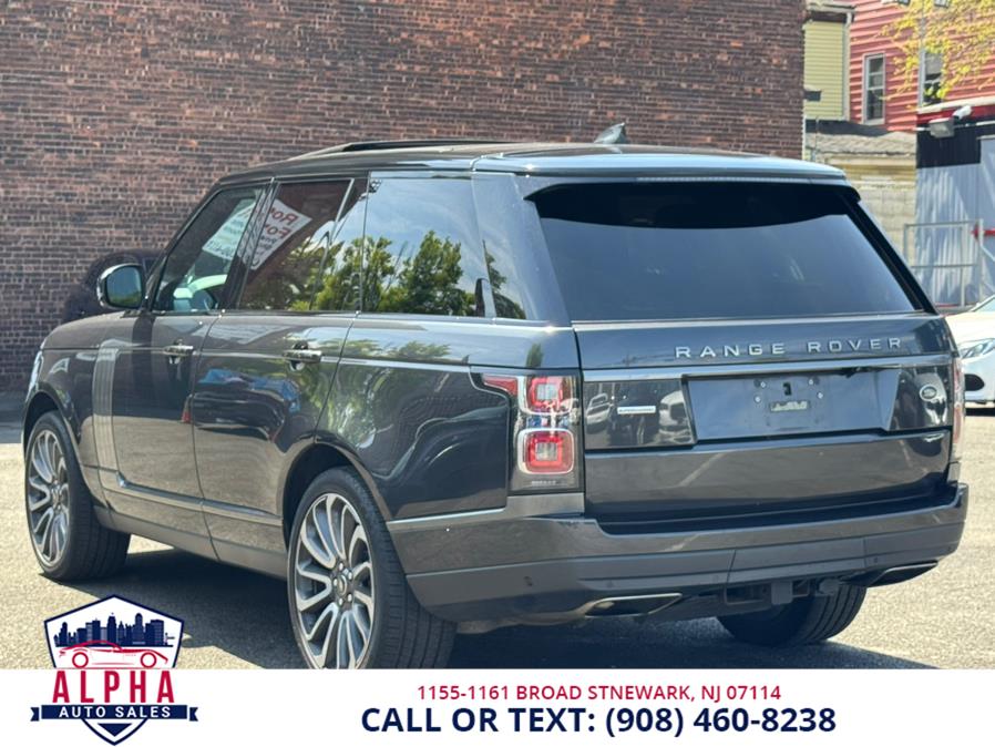 2018 Land Rover Range Rover V8 Supercharged SWB photo