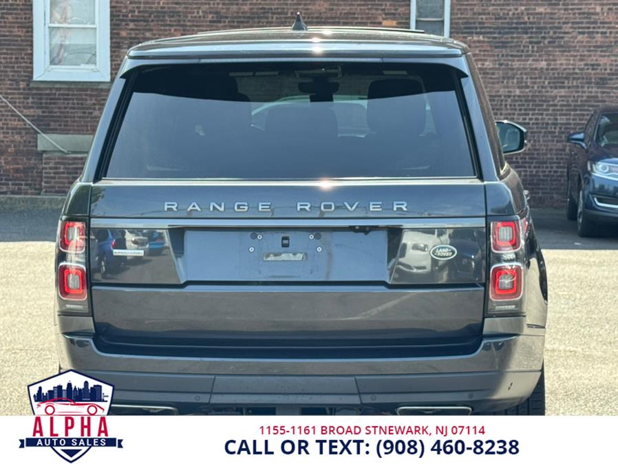 2018 Land Rover Range Rover V8 Supercharged SWB photo