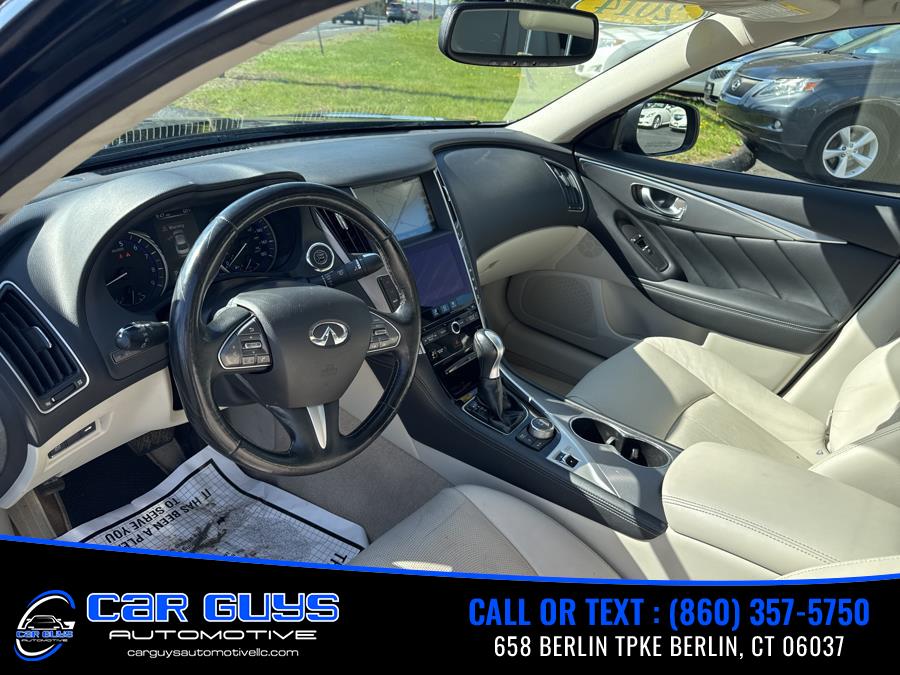 2014 Infiniti Q50 photo