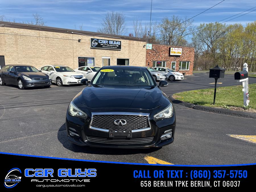 2014 Infiniti Q50 photo