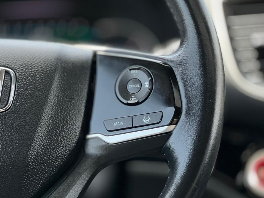 2020 Honda Pilot Touring 8-Passenger AWD photo
