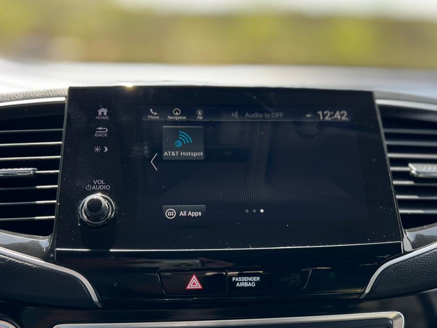 2020 Honda Pilot Touring 8-Passenger AWD photo