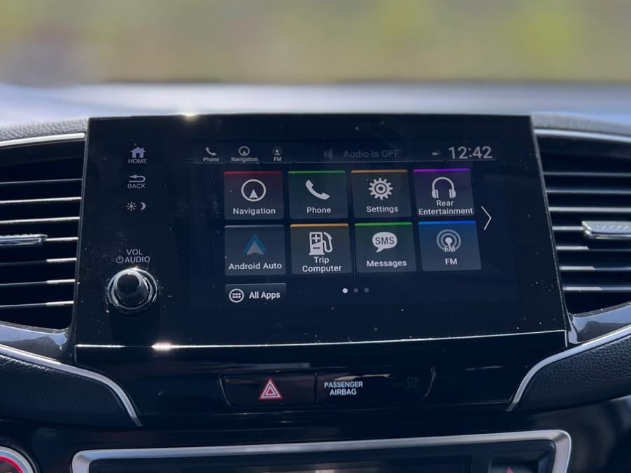 2020 Honda Pilot Touring 8-Passenger AWD photo