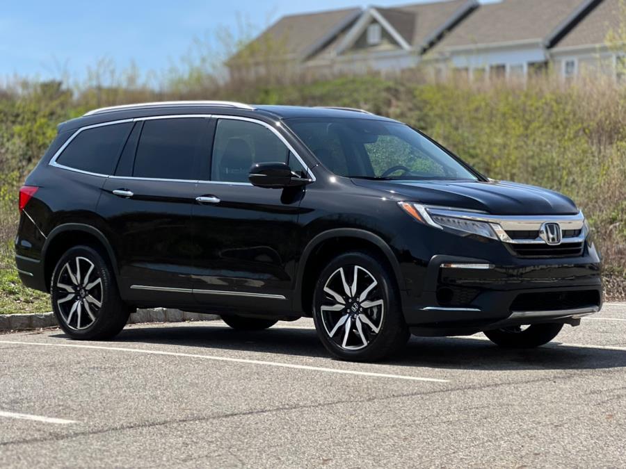 2020 Honda Pilot Touring 8-Passenger AWD photo